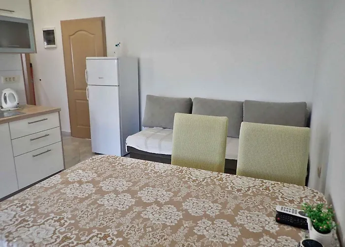 In - Paklenica Riviera 46339 Seline