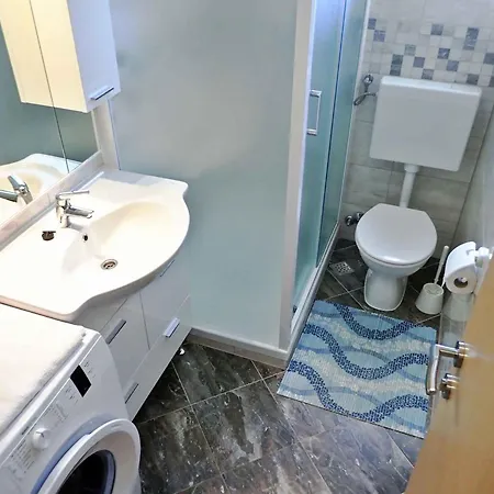In - Paklenica Riviera 46339 Apartman *